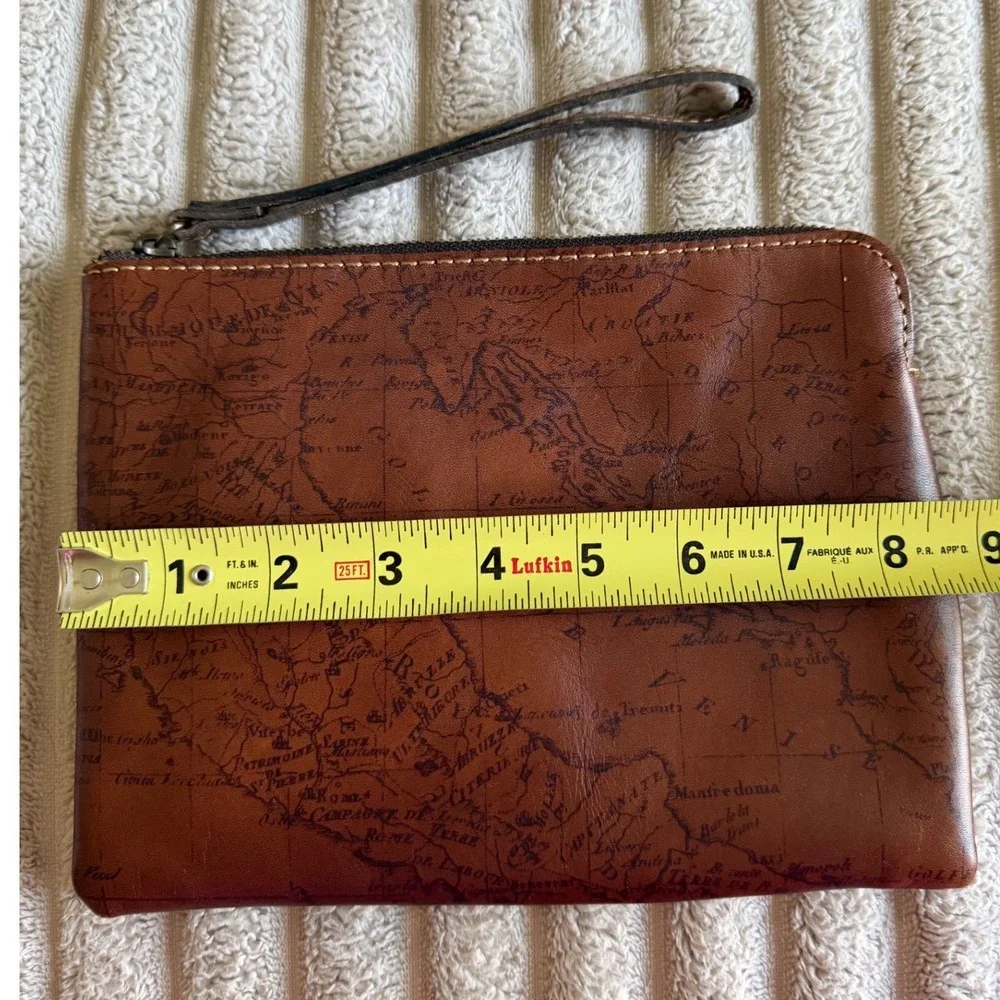 Patricia Nash Cassini Leather Wristlet Clutch Signature Map Print Brown
